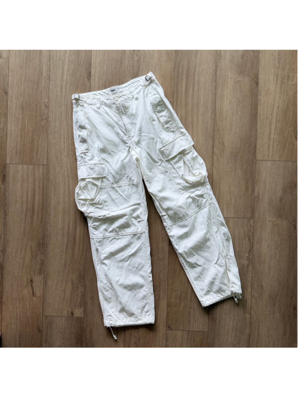 Aritzia Supply Cargo Pants sz 4